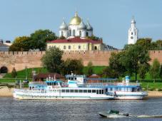 Великий Новгород. Фото Анатолия Андреева, из архива отдела - пресс-центра Администрации Великого Новгорода