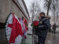 20 января 2019 г. Великий Новгород, кремль. Мемориал &quot;Вечный Огонь Славы&quot;. 75-я годовщина освобождения Новгорода от немецко-фашистских захватчиков. Возложение венков и цветов. Фото Анны Костецкой