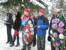 1 февраля 2018 г. Великий Новгород. Возложение цветов к могилам героев Сталинградской битвы. Фото Анны Михайловой