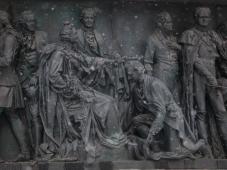 16 марта 2019 г. Великий Новгород. Фрагмент памятника «Тысячелетие России». Фото Анны Бочаровой