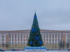 13 декабря 2018 г. Великий Новгород, пл. Победы-Софийская. Предновогоднее украшение областного центра. Фото Анны Костецкой