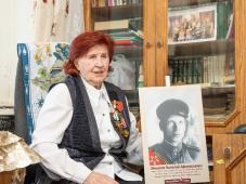 Маргарита Николаевна Казенина, 80 лет, ветеран труда, работала учителем музыки в школах № 2, 18 и 23 Великого Новгорода. Фото Людмилы Степико
