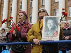 9 мая 2022г. Великий Новгород. Шествие участников Всероссийской акции «Бессмертный полк». Фотография управления по работе со СМИ