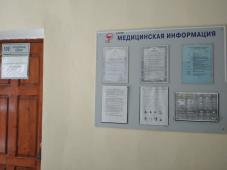 17 июня 2021 г. Великий Новгород, Новолучанская ул., д. 17. В гимназии № 2 прошли вакцинацию против новой короновирусной инфекции (первый этап) сотрудники общеобразовательных и дошкольных учреждений. Фото управления по работе со СМИ