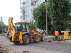 10 июля 2019 г. Великий Новгород, ул. Попова. Ремонт городских дорог в рамках нацпроекта БКАД 2019. Фото Ольги Полуяновой