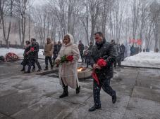 20 января 2019 г. Великий Новгород, кремль. Мемориал &quot;Вечный Огонь Славы&quot;. 75-я годовщина освобождения Новгорода от немецко-фашистских захватчиков. Возложение венков и цветов. Фото Анны Костецкой