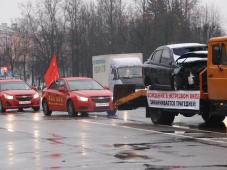 15 ноября 2015 г. Великий Новгород. День памяти жертв дорожно-траспортных происшествий. Фото Александра Кочевника, предоставлено УМВД Российской Федерации по Новгордской области