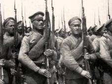 © https://warfiles.ru/104789-rossiya-100-let-nazad-brusilov-lishennyy-sv-georgiya.html