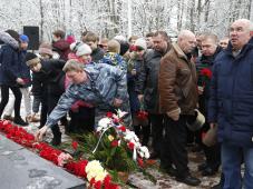 15 февраля 2016 г. Великий Новгород. Торжественный митинг у мемориала Афганистан болит в моей душе. Фото Игоря Белова