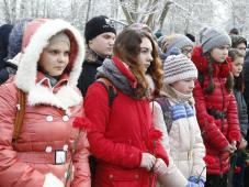 15 февраля 2016 г. Великий Новгород. Торжественный митинг у мемориала Афганистан болит в моей душе. Фото Игоря Белова