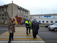12 октября 2020 г. Великий Новгород, Великая ул. Объезд дорог по нацпроекту БКАД, срок гарантии ремонта которых не истек. Фото управления по работе со СМИ